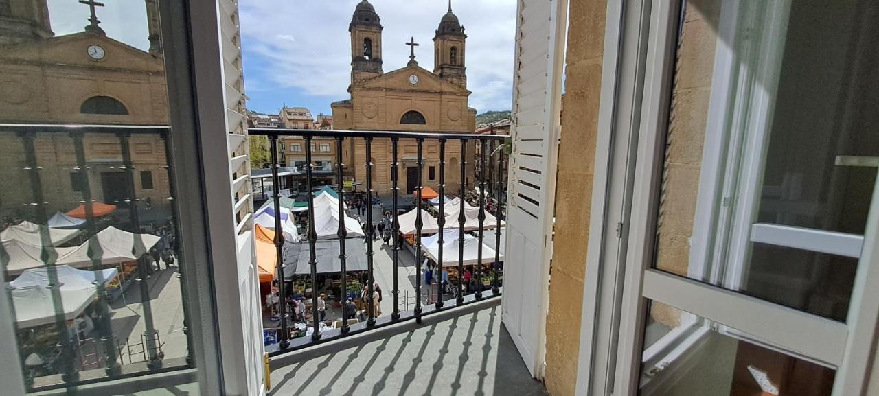 Erdizka, Centrico Apartamento Turistico Con La Mejor Vista Plaza De Los Fueros Estella Exterior photo